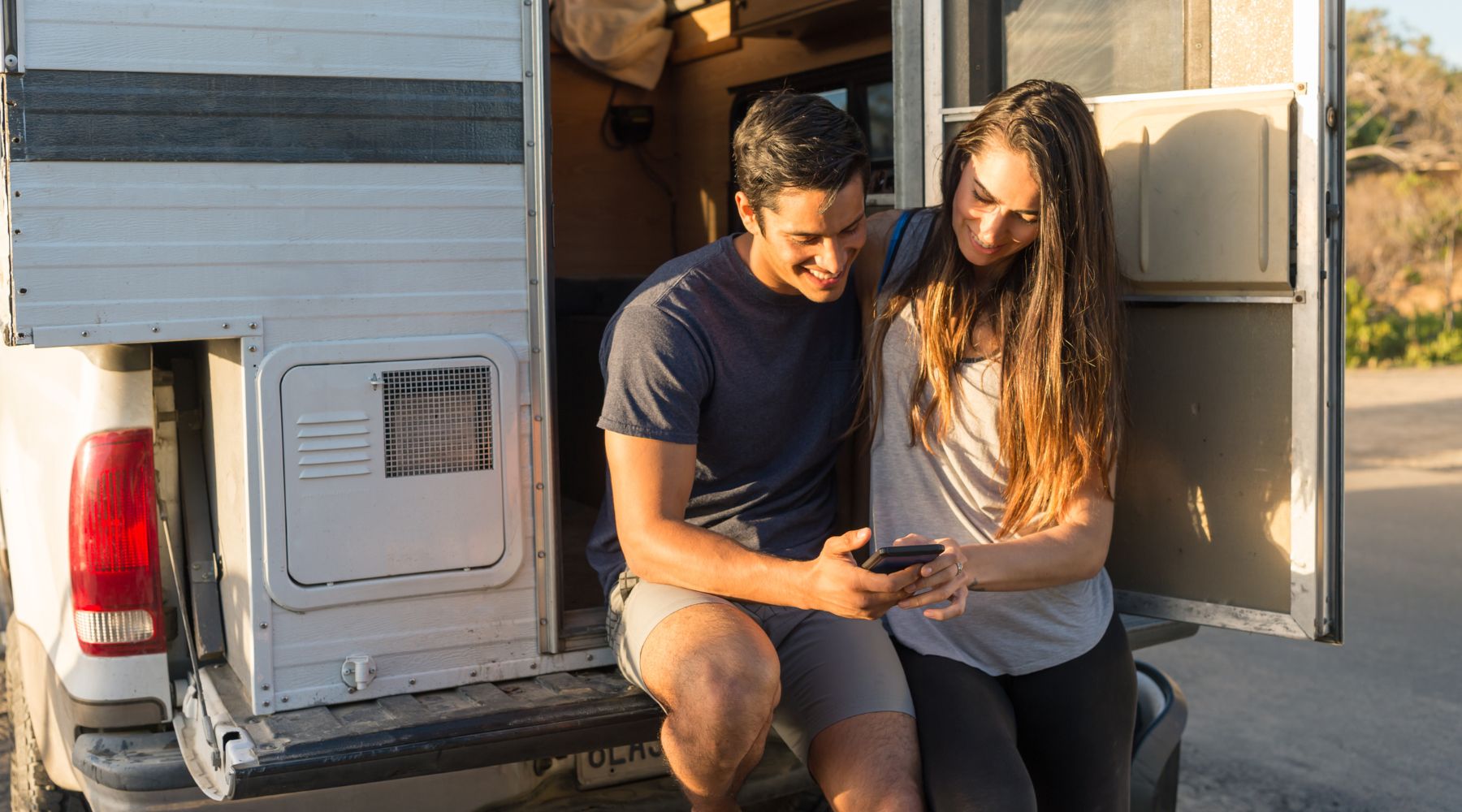 Must-Have Camping Companions: Discover the Best 5 Apps for Outdoor Enthusiasts